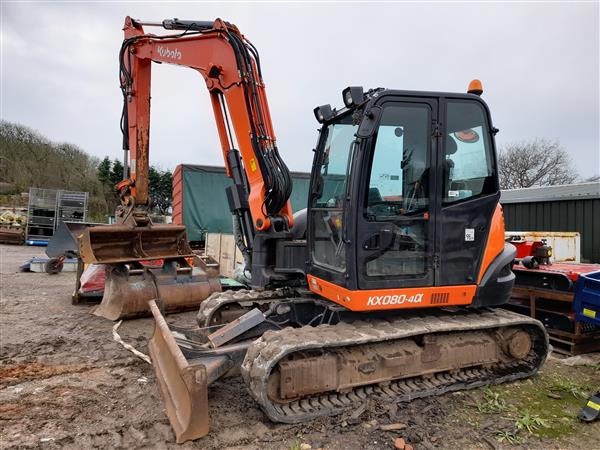 used-kubota-kx080-4a-with-hydraulic-hitch-and-four-buckets