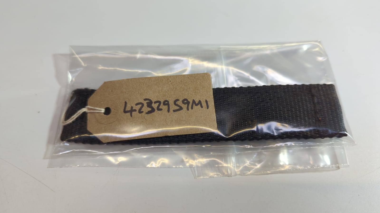 rubber-strap-4232959m1
