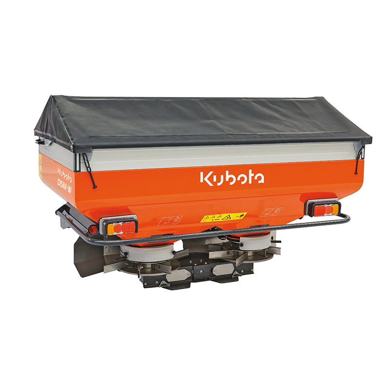 kubota-dsm-w-spreaders