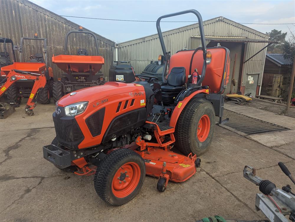 used-kubota-lx351-compact-tractor-2021