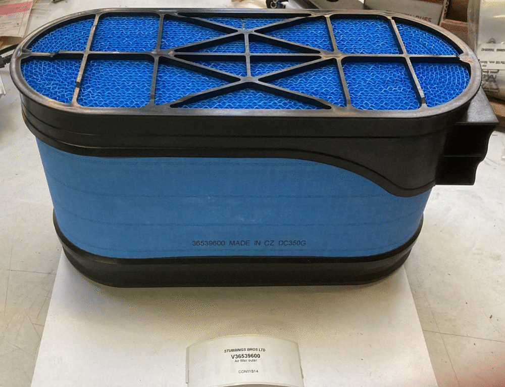 air-filter-outer-v36539600